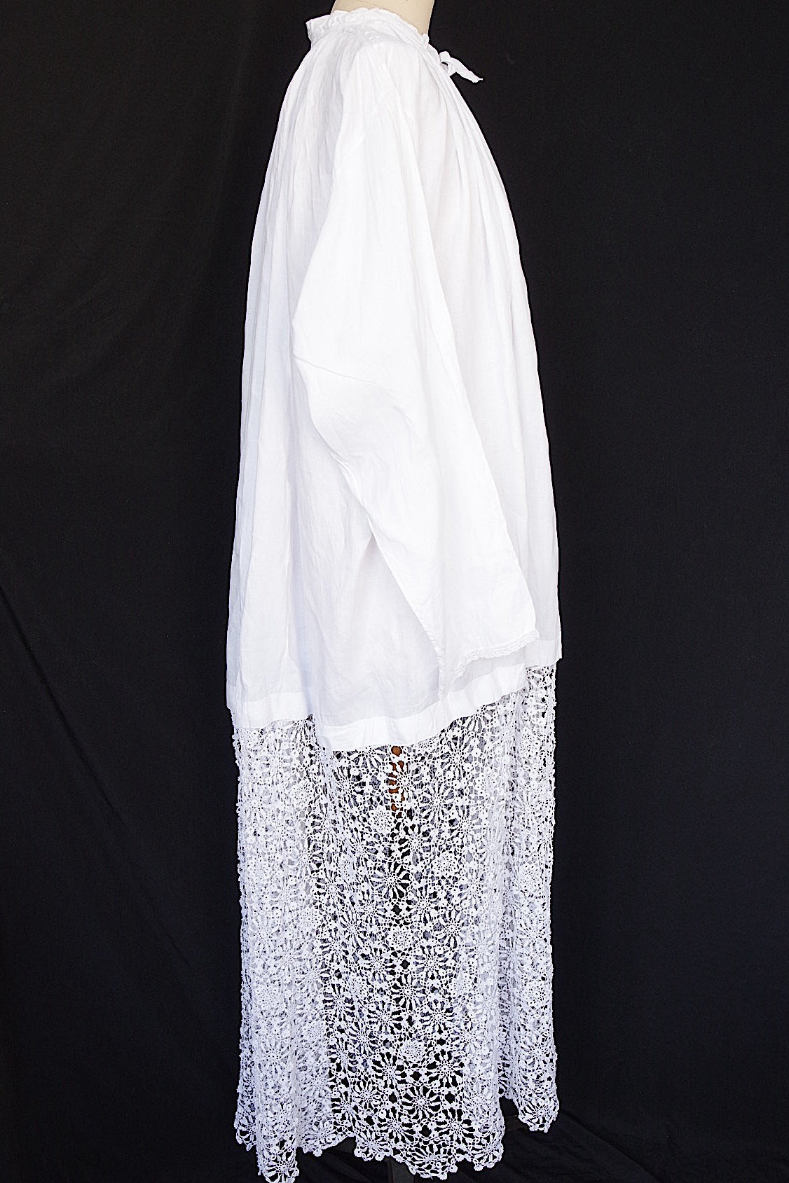 アンティーク司祭服 vêtement antique aube 2 .FR a l'epoque