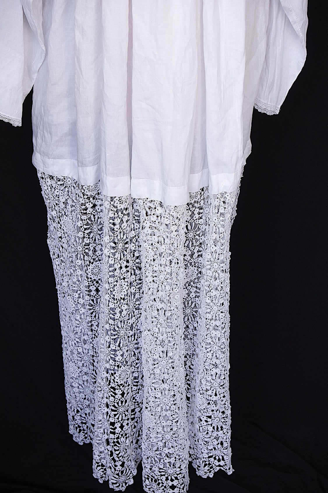 アンティーク司祭服 vêtement antique aube 2 .FR a l'epoque