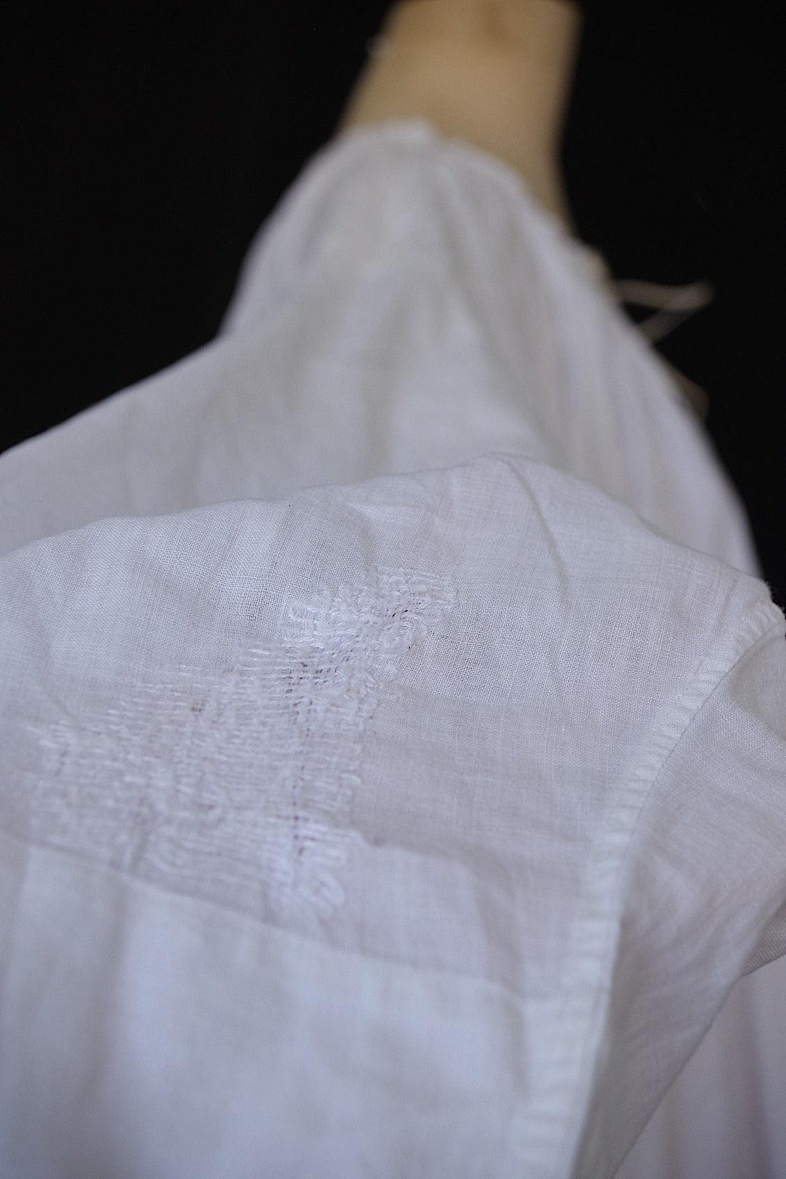 アンティーク司祭服 vêtement antique aube 4 .FR a l'epoque