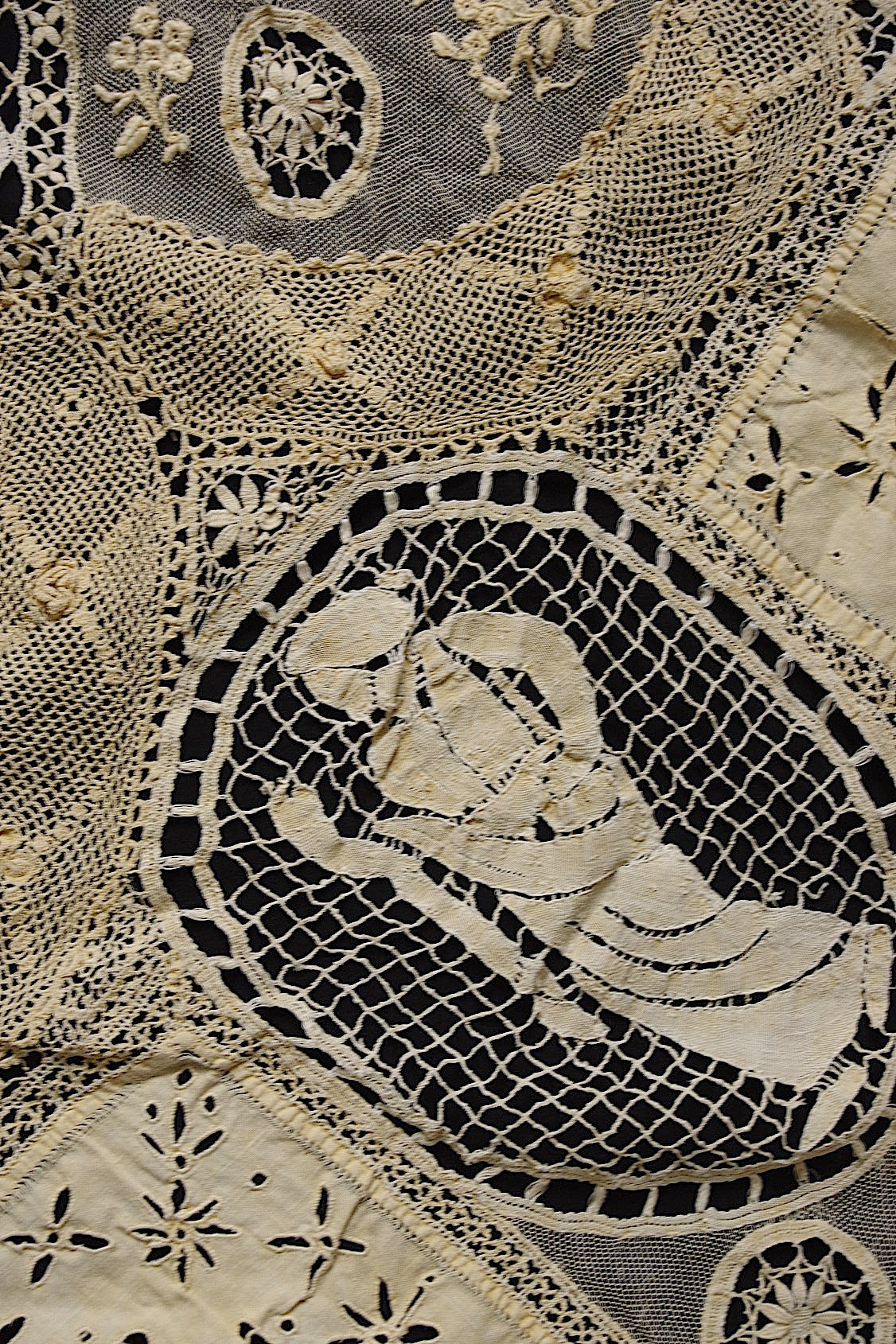 アンティーククロス 素材、回収用 antique For materials2 .FR a l'epoque