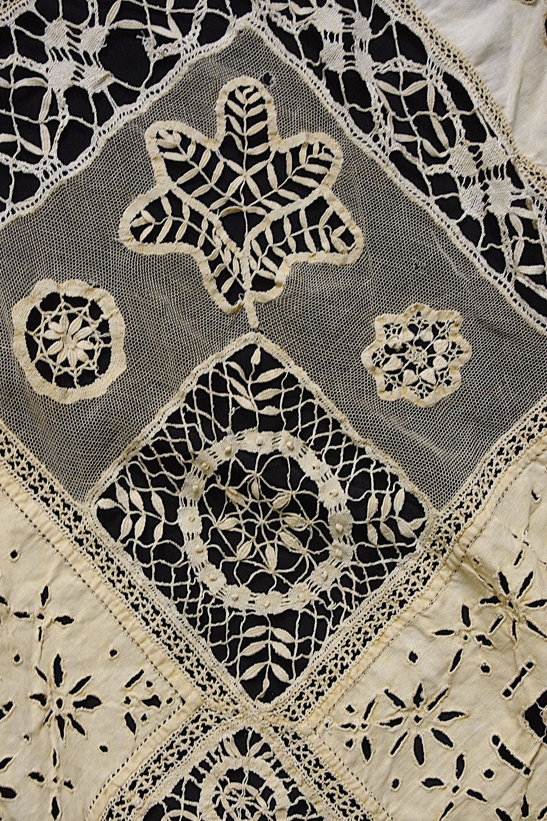 アンティーククロス 素材、回収用 antique For materials2 .FR a l'epoque