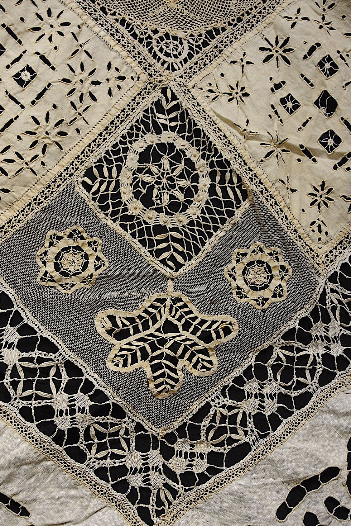 アンティーククロス 素材、回収用 antique  For materials2 .FR a l'epoque