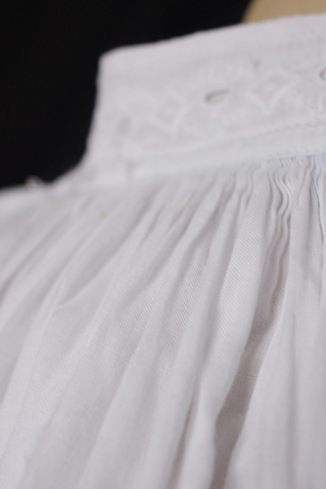 アンティークチュニック antique vêtement surplis .FR a l'epoque