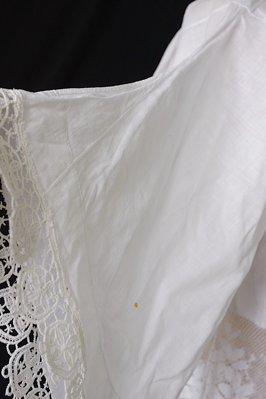 アンティークチュニック antique vêtement surplis .FR a l'epoque