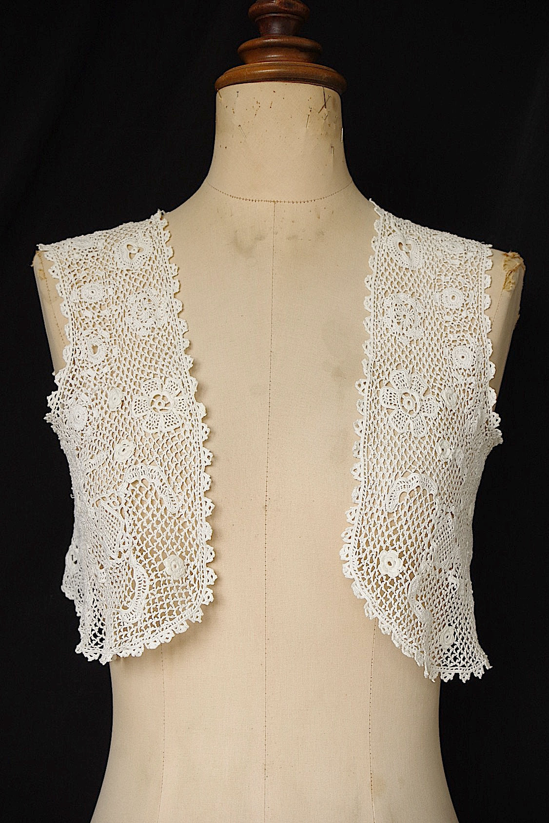 アンティークジレ antique vêtement  クロシェジレ .FR a l'epoque