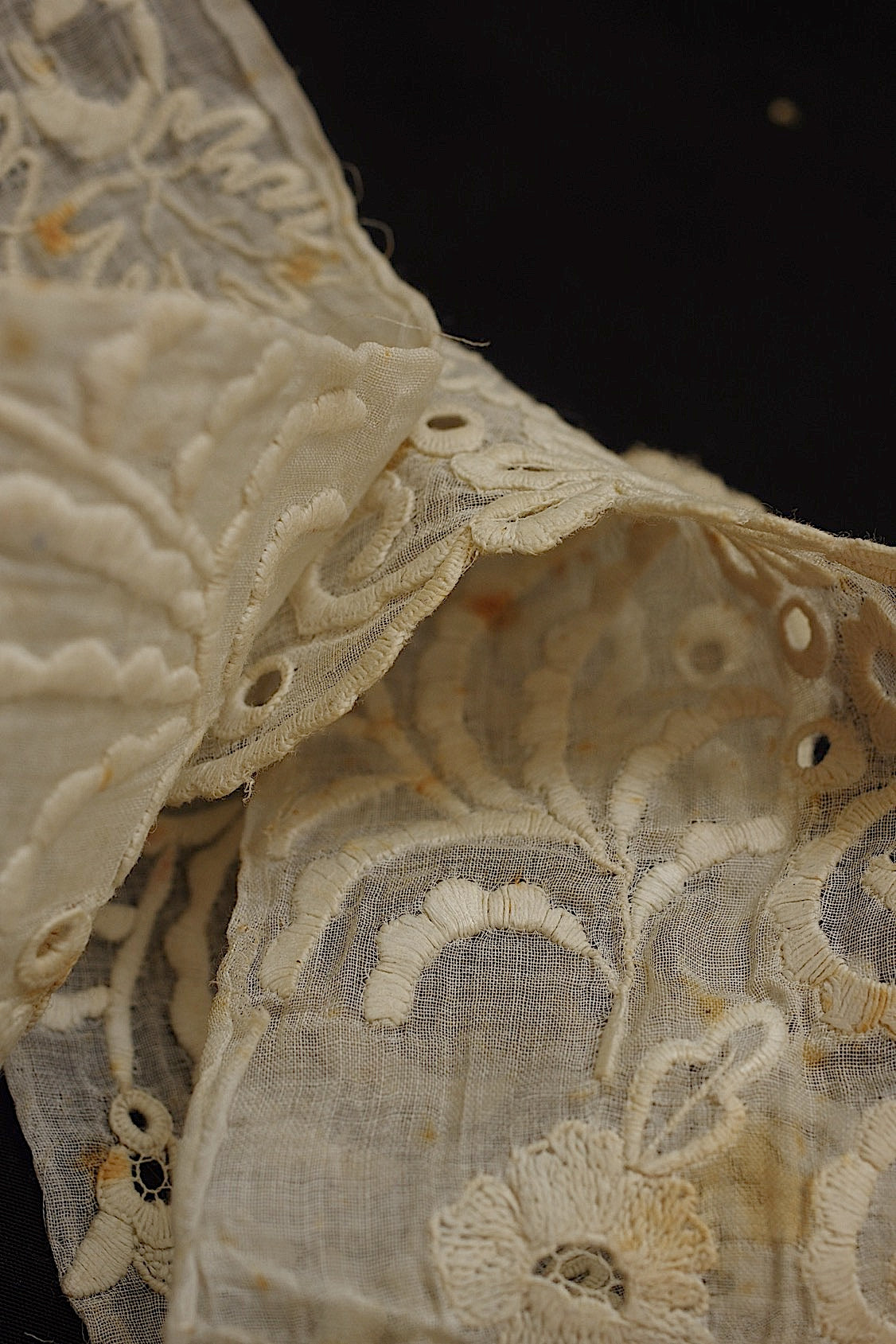 アンティークレース dentelle ancienne 刺繍レース .FR a l'epoque