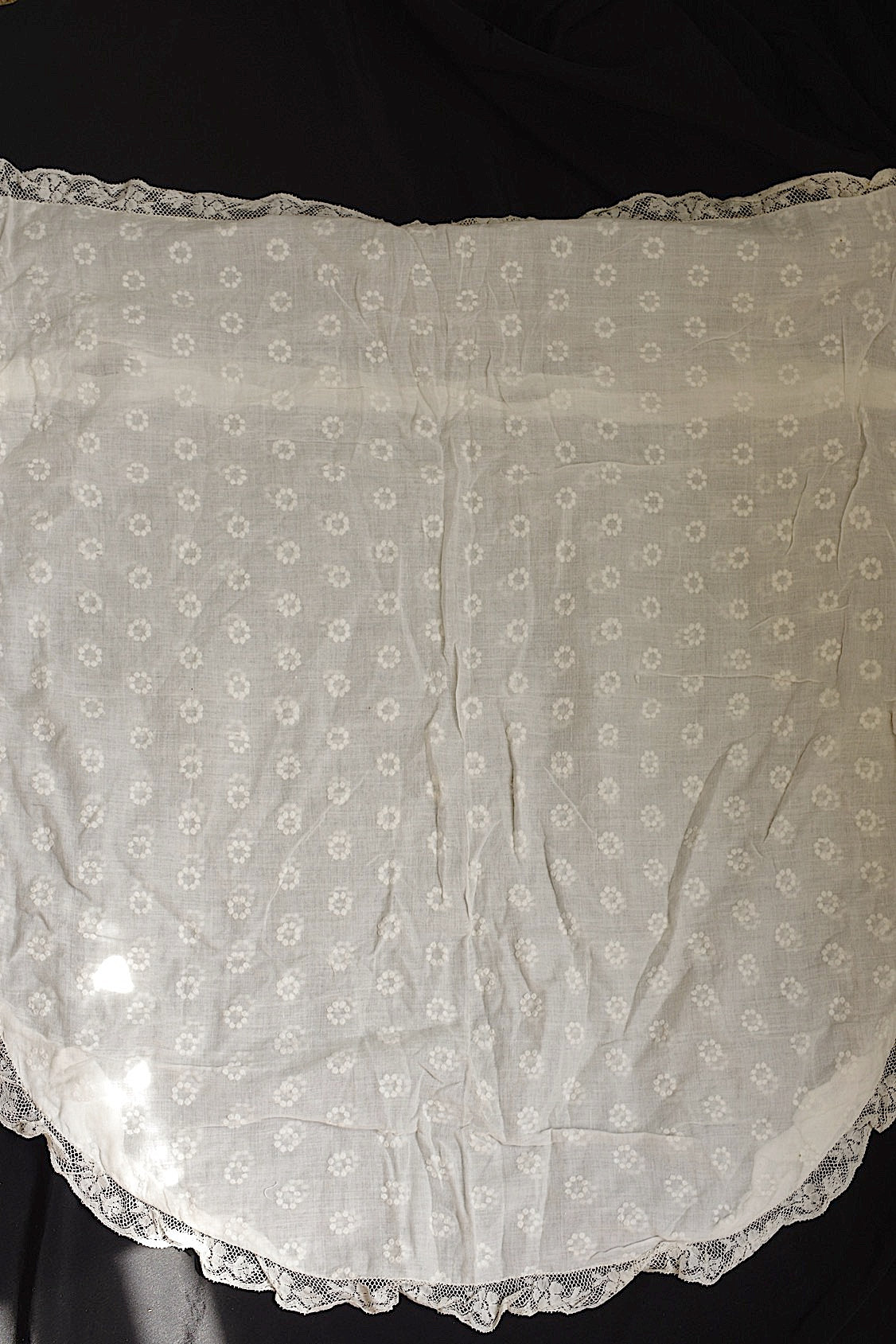 アンティークレース dentelle ancienne 刺繍 生地 クッションカバー .FR a l'epoque