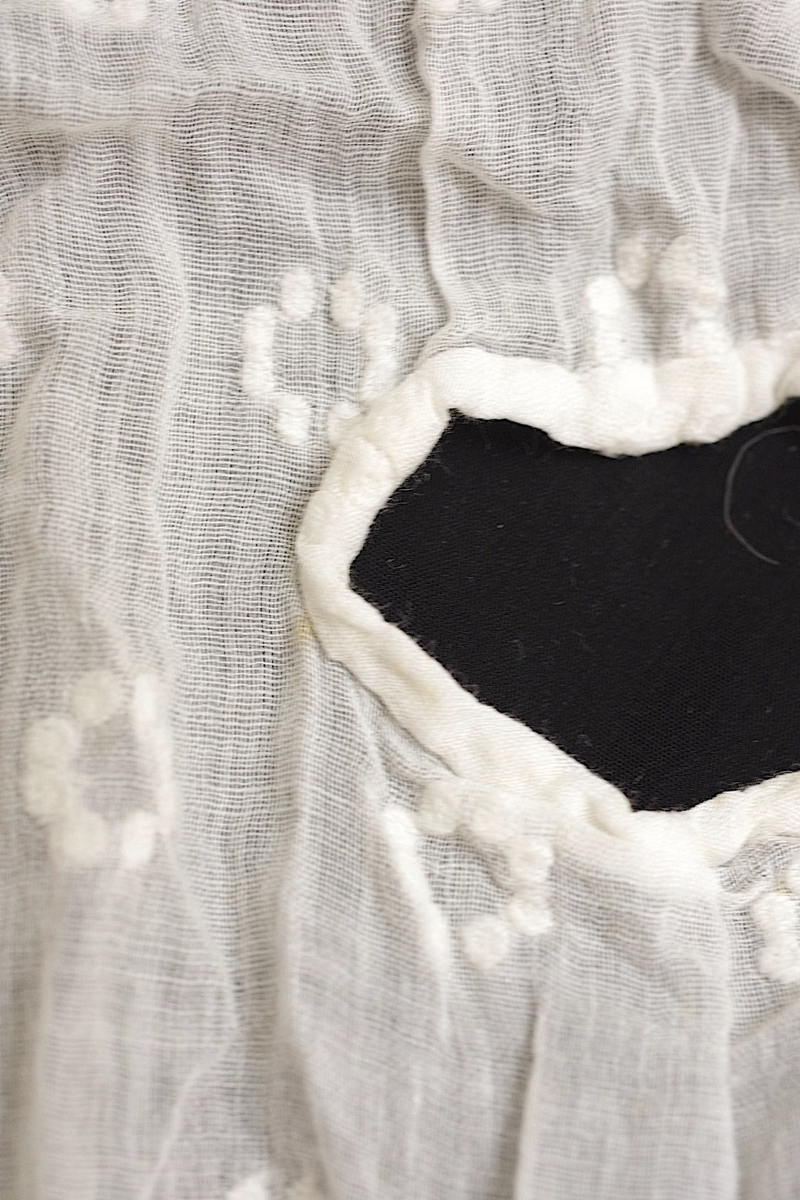 アンティークレース dentelle ancienne 刺繍 生地 クッションカバー .FR a l'epoque