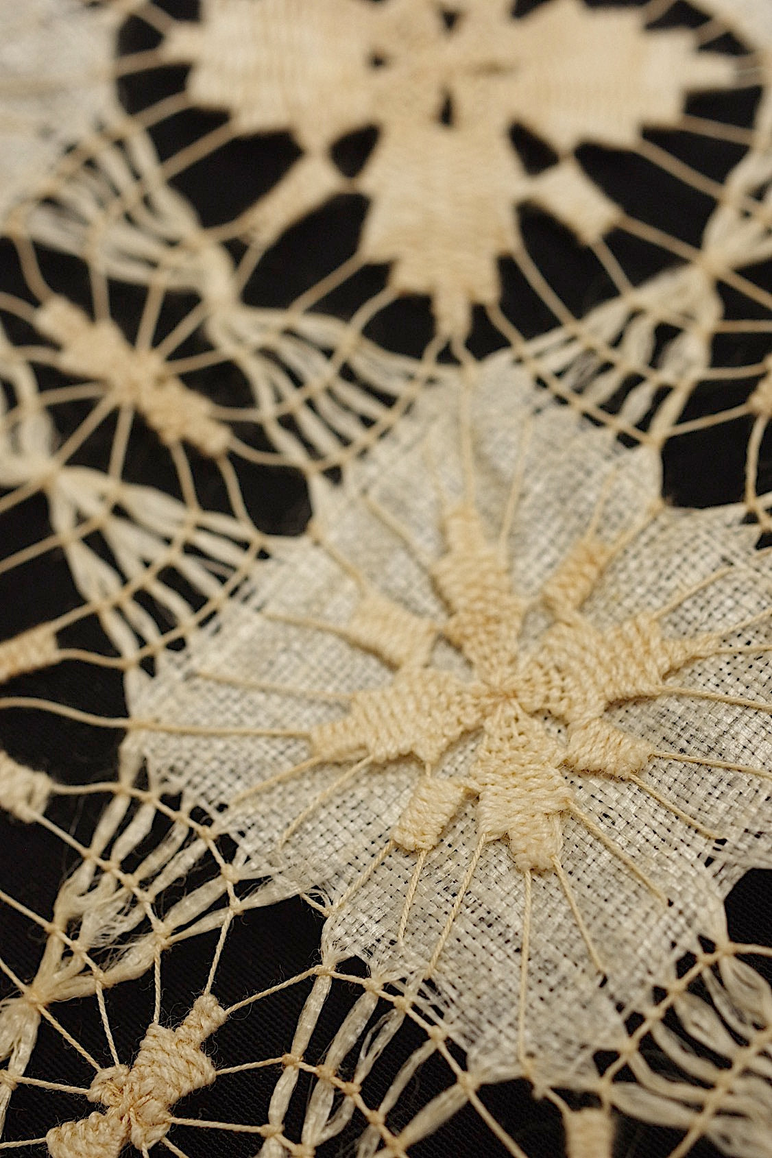 アンティークレース dentelle ancienne 322cm .FR a l'epoque