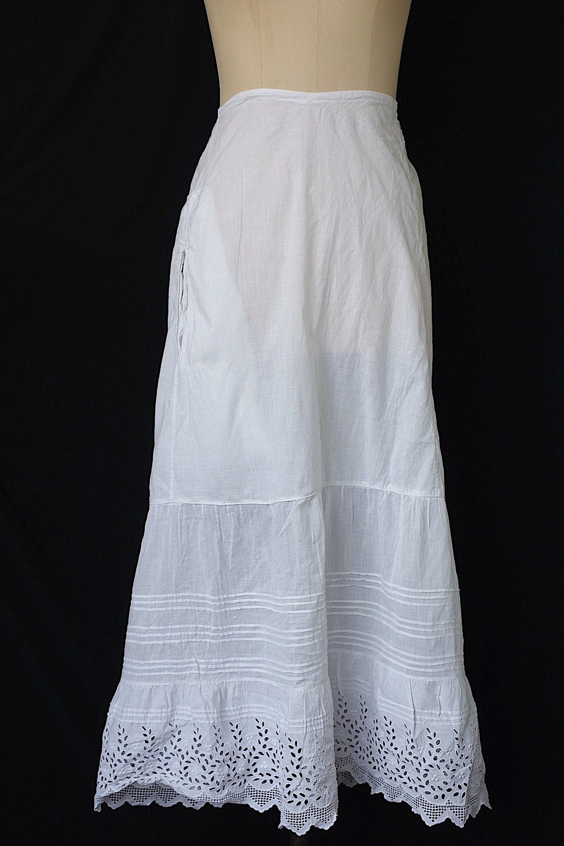 アンティークスカート vêtement antique skirt .FR a l'epoque