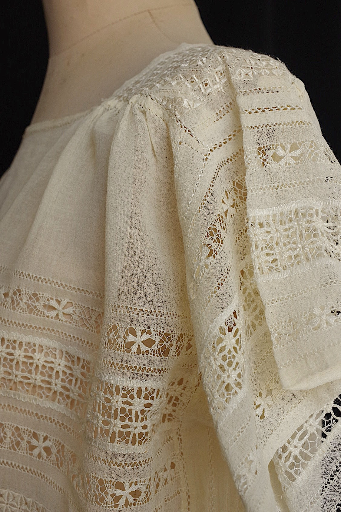 アンティークトップ vêtement antique top .FR a l'epoque