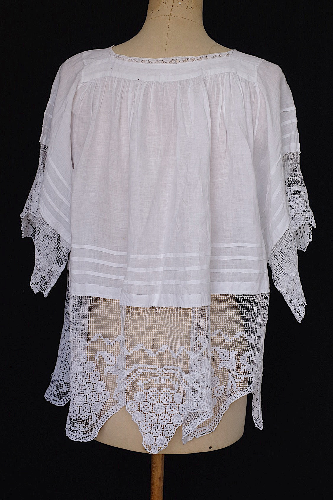 アンティークチュニック vêtement antique surplis .FR a l'epoque