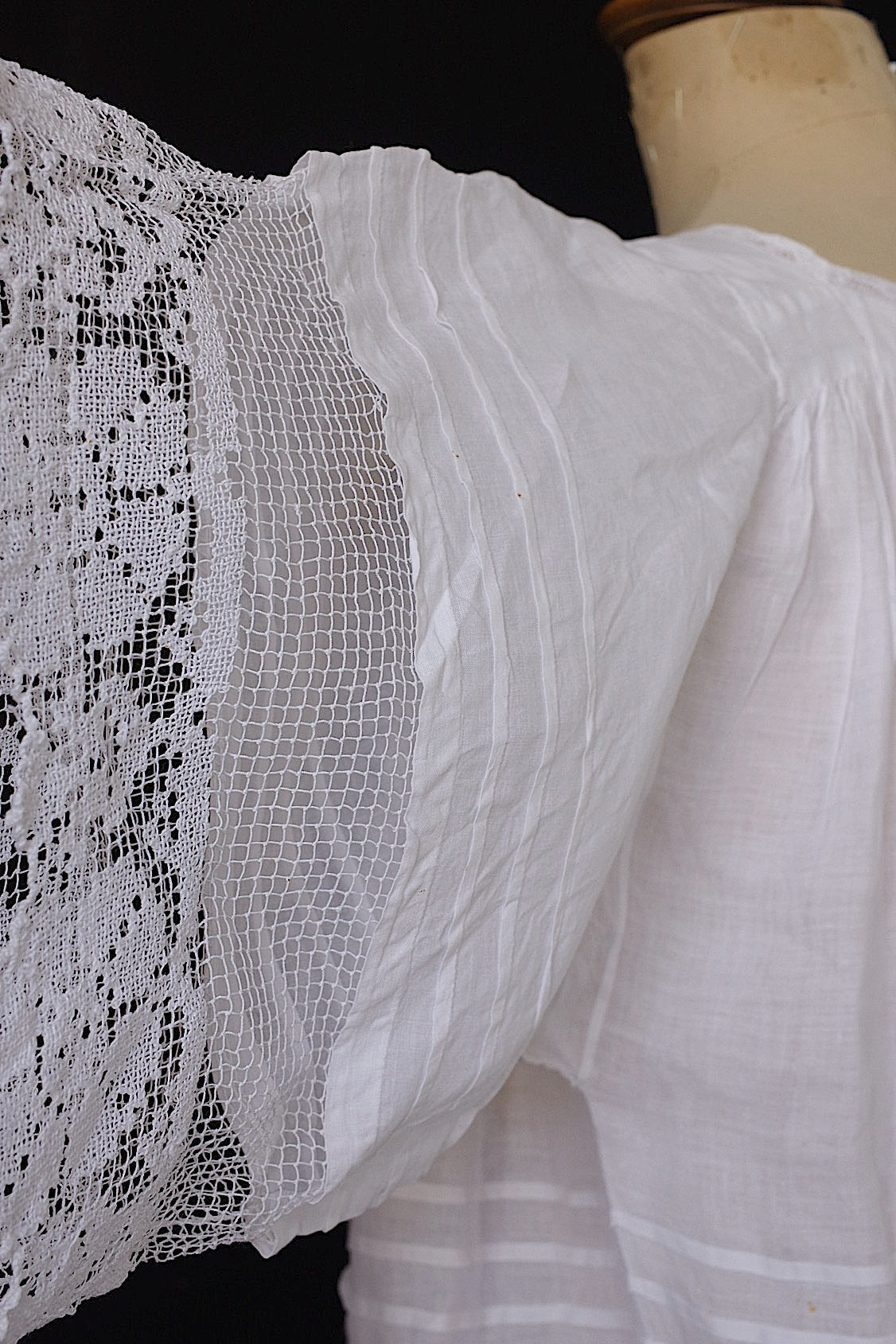 アンティークチュニック vêtement antique surplis .FR a l'epoque