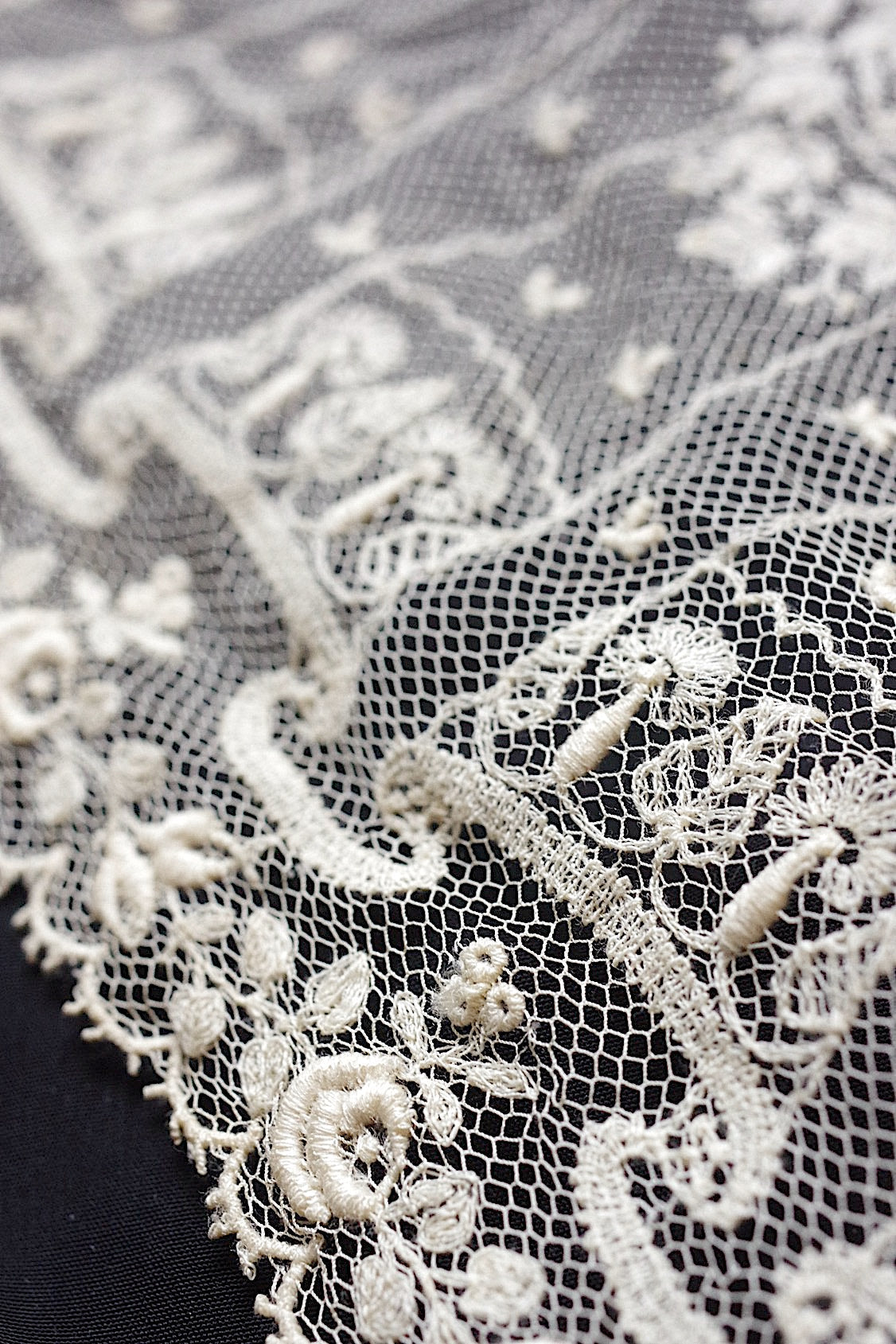 アンティークレース dentelle ancienne レースハギレ 2 .FR a l'epoque