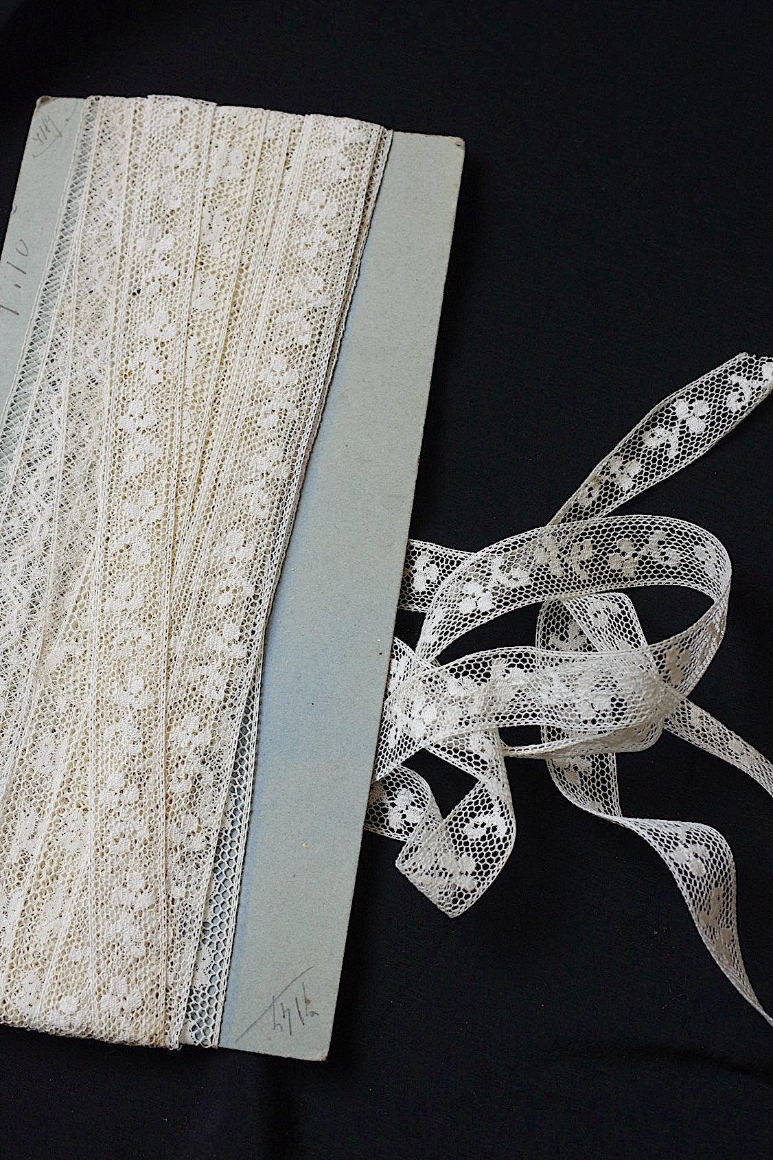 アンティークレース dentelle ancienne 3種 .FR a l'epoque