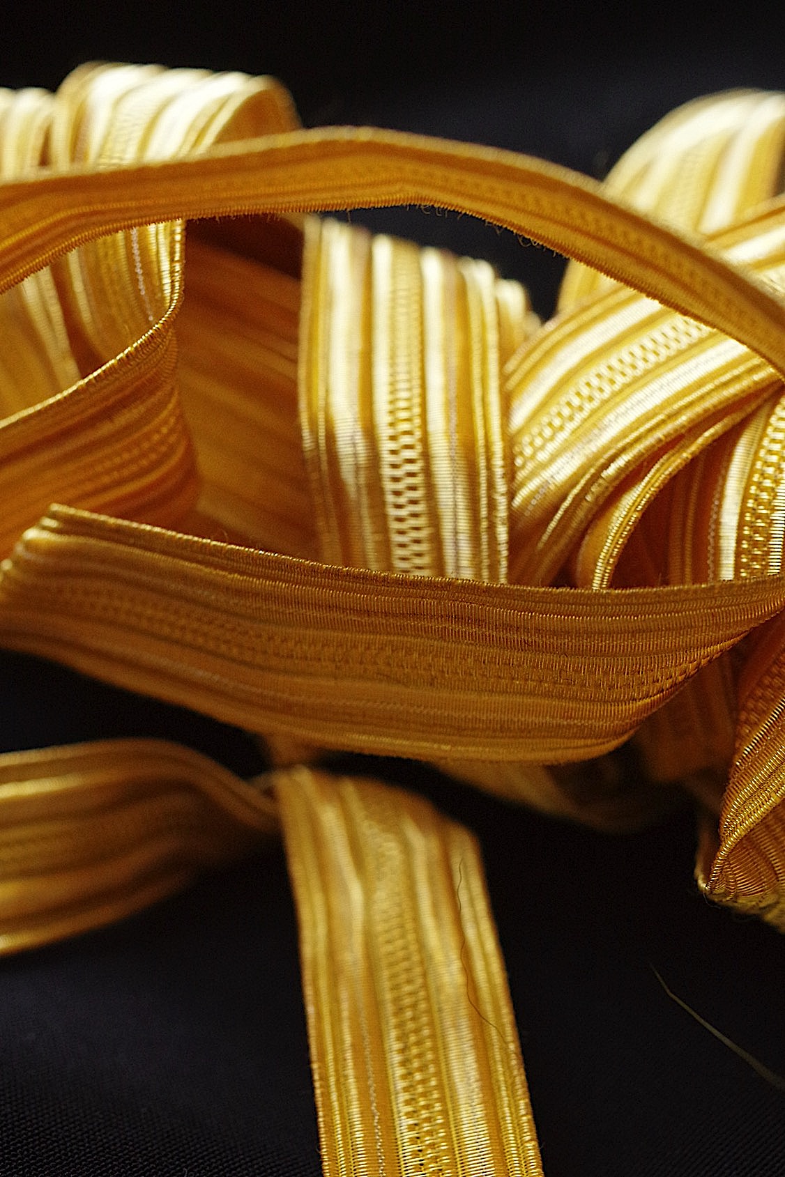 アンティークリボン ruban antique 1  .FR a l'epoque