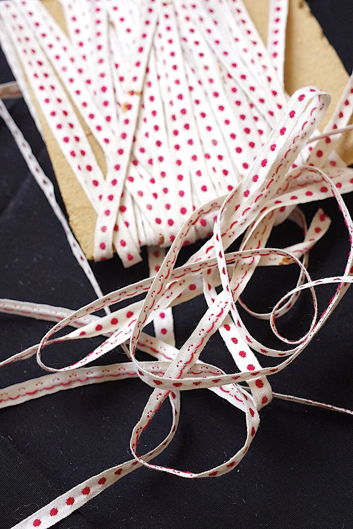 アンティークリボン ruban antique 4 .FR a l'epoque