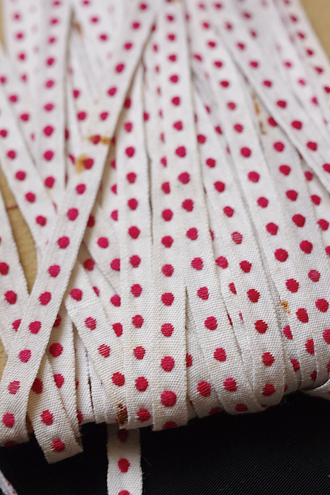 アンティークリボン ruban antique 4 .FR a l'epoque