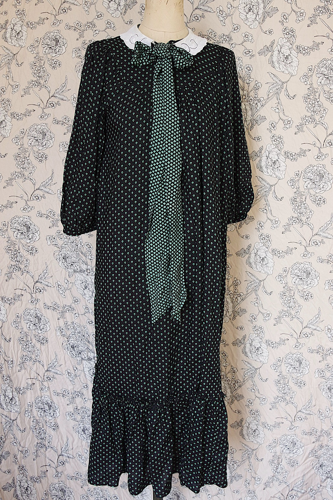 ヴィンテージワンピース vêtement vintage dress .FR a l'epoque