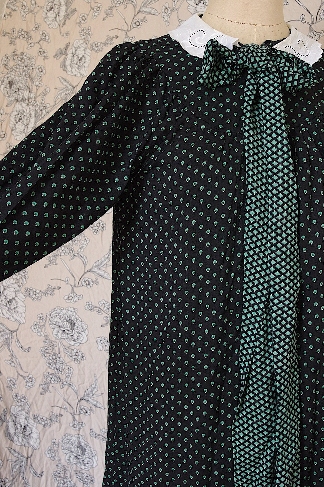 ヴィンテージワンピース vêtement vintage dress .FR a l'epoque