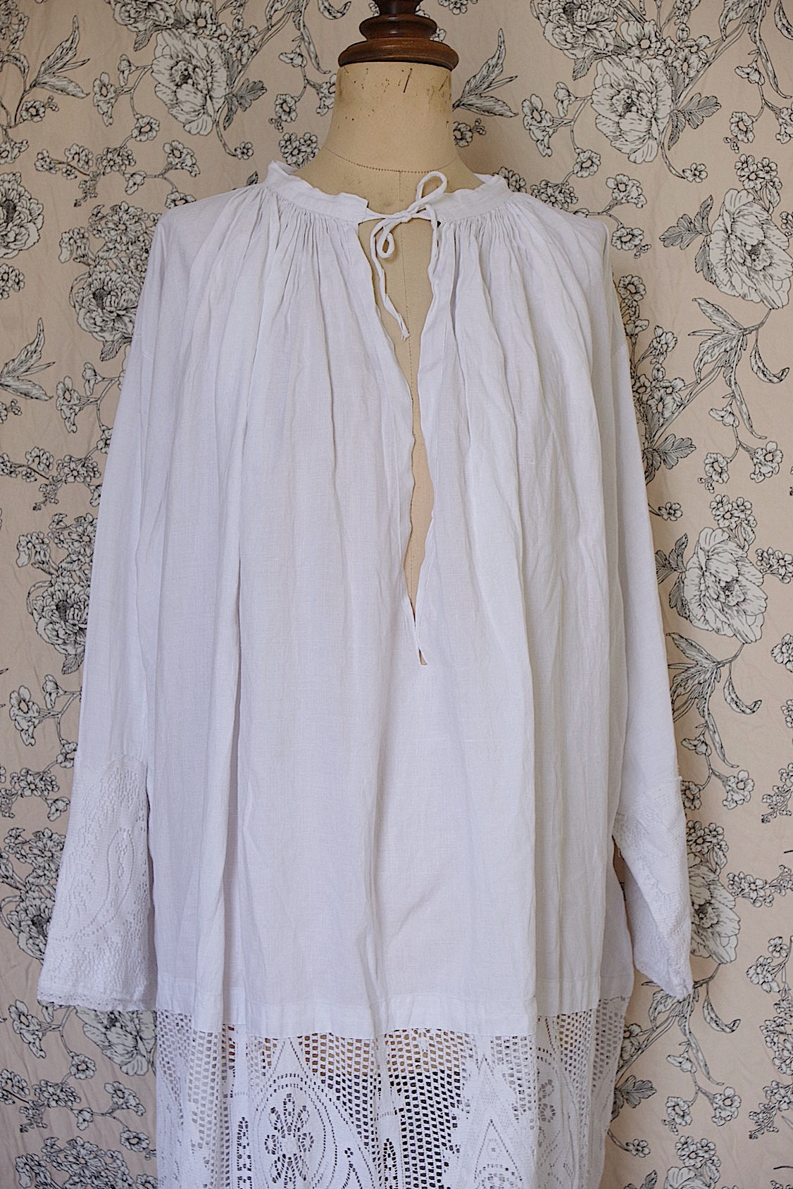 アンティーク司祭服 vêtement antique 1 .FR a l'epoque