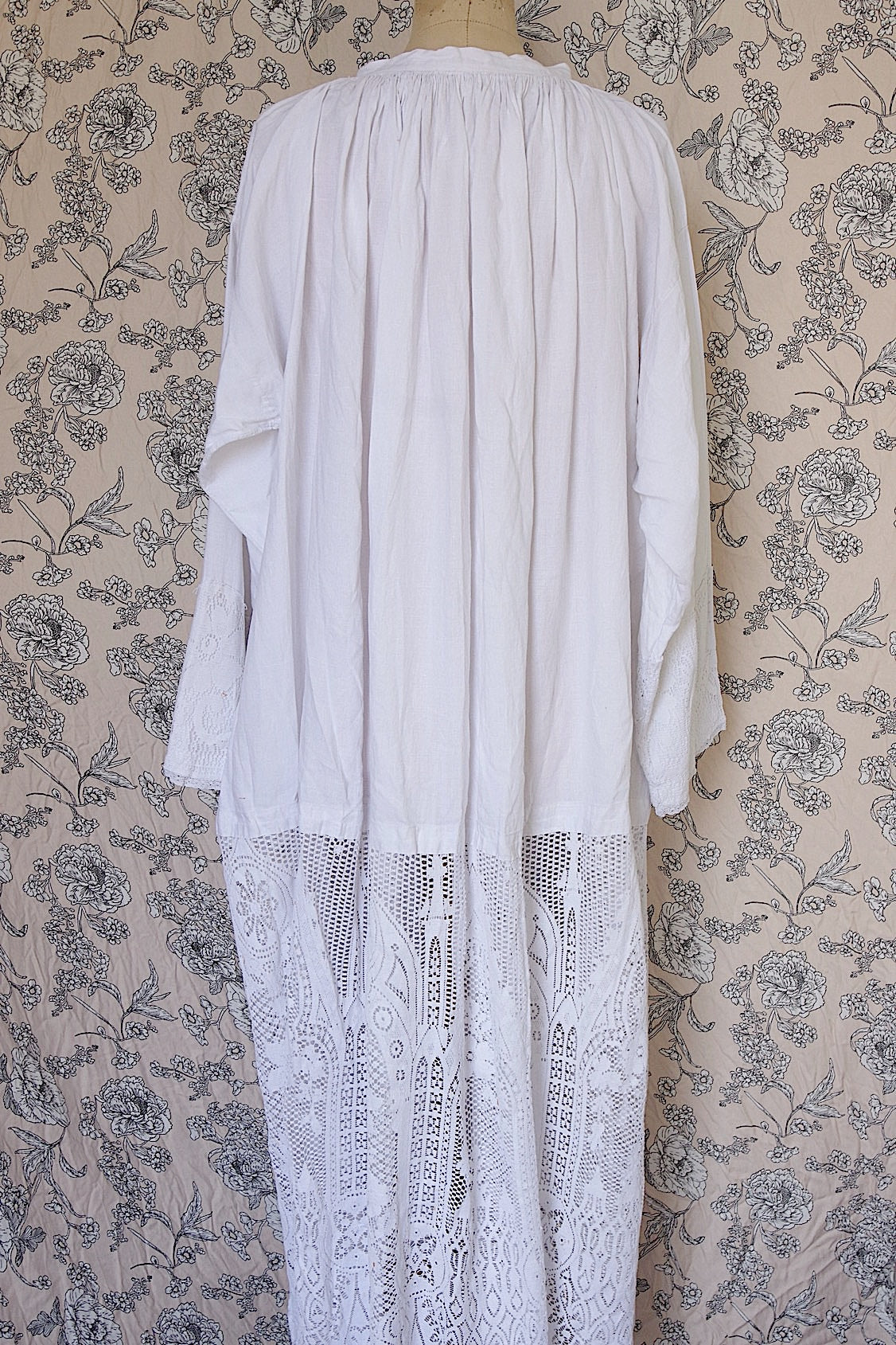 アンティーク司祭服 vêtement antique 1 .FR a l'epoque