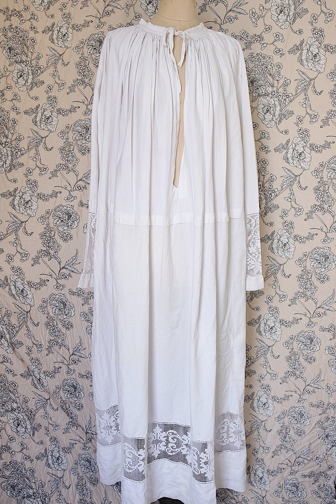 アンティーク司祭服 vêtement antique 2 .FR a l'epoque