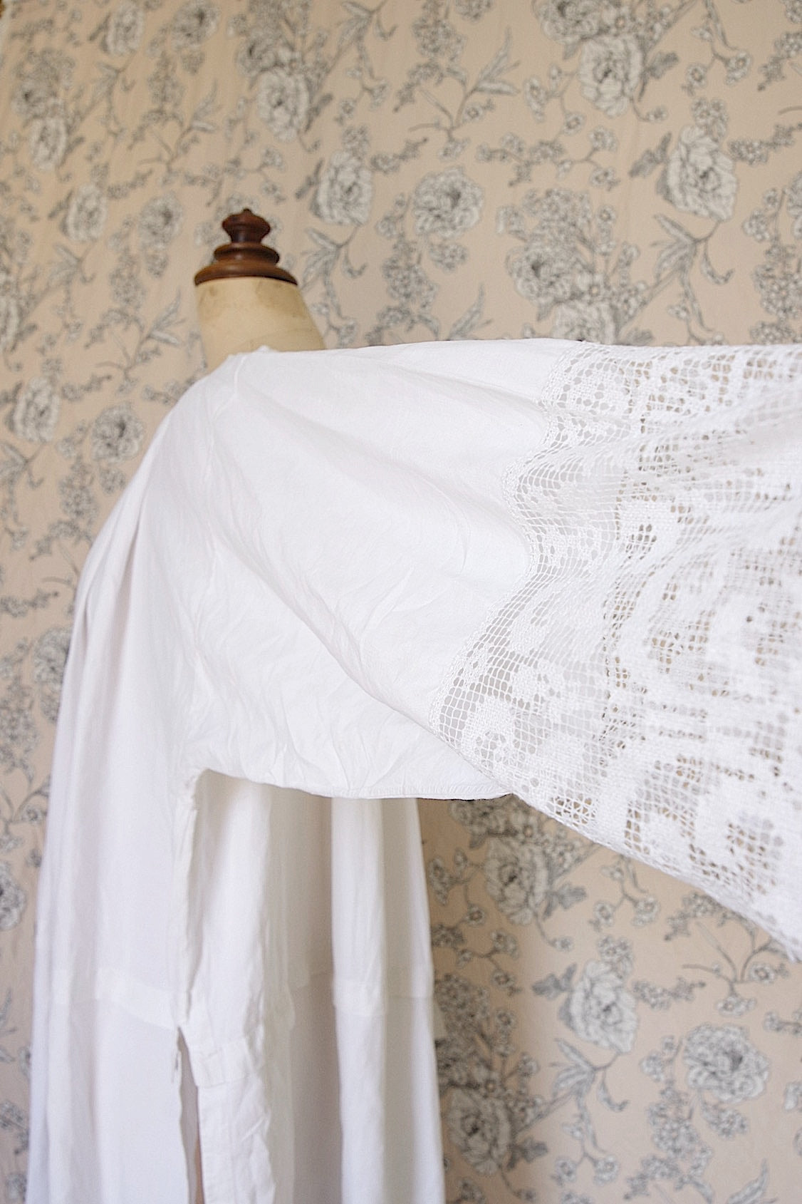 アンティーク司祭服 vêtement antique 2 .FR a l'epoque