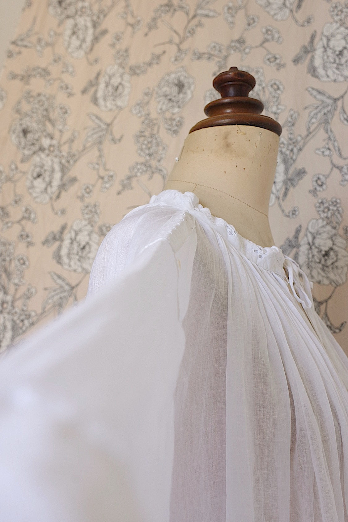 アンティーク司祭服 vêtement antique 3 .FR a l'epoque