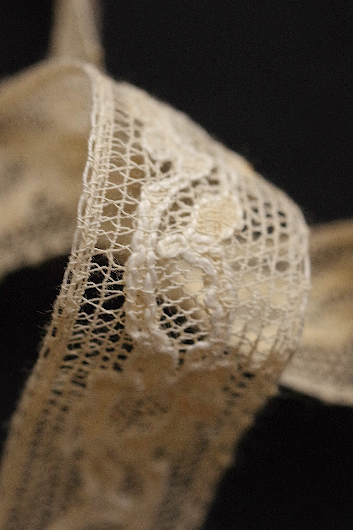 アンティークレース dentelle ancienne 180cm 560cm .FR a l'epoque