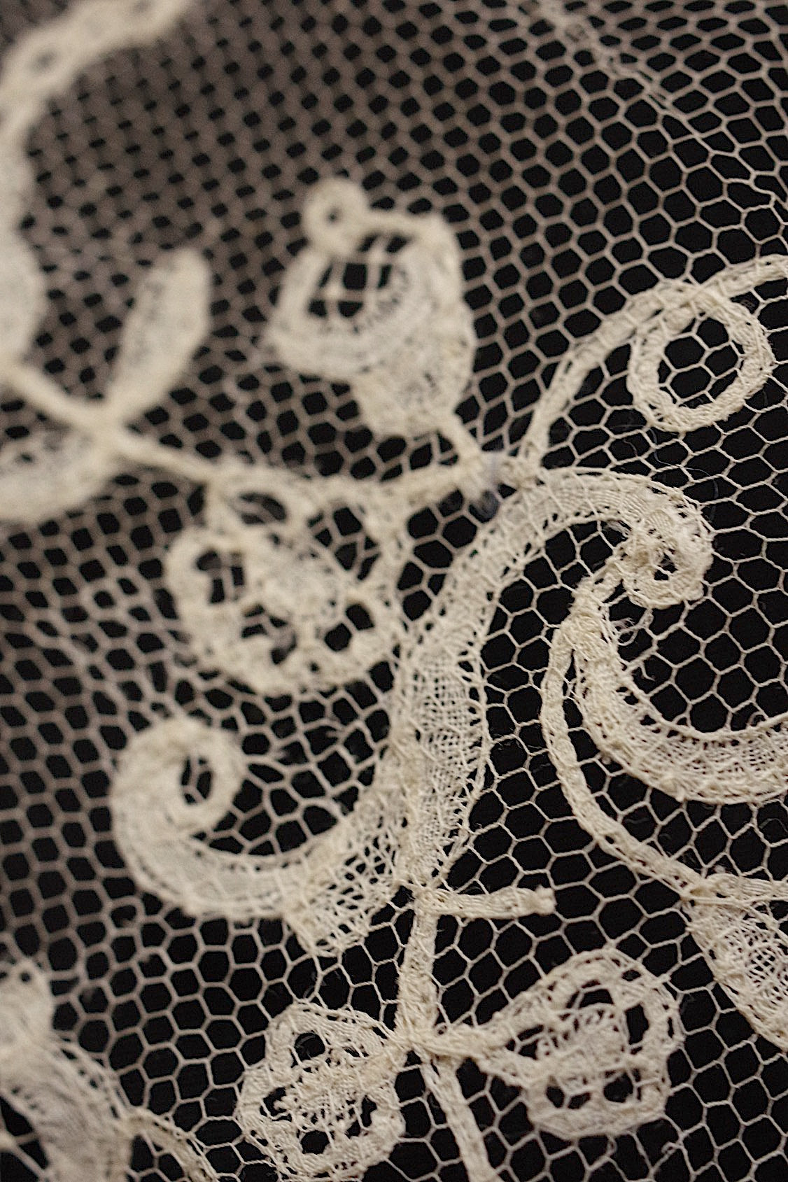 アンティークレース dentelle ancienne アプリカッションアングレテール 2種 .FR a l'epoque