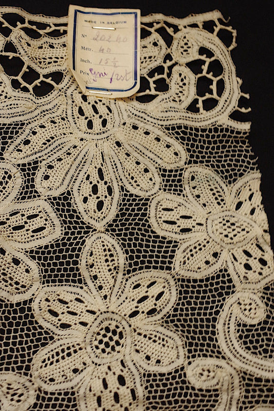 アンティークレース dentelle ancienne ハギレ タグ付き 2種 .FR a l'epoque