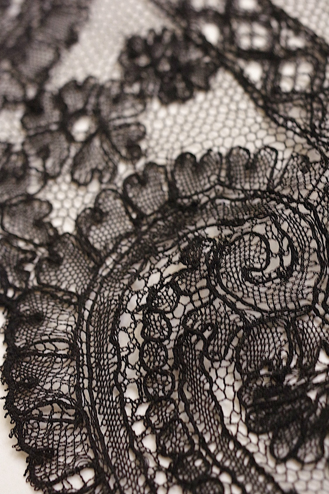 アンティークレース dentelle ancienne 黒レース シャンティイ 450cm .FR a l'epoque