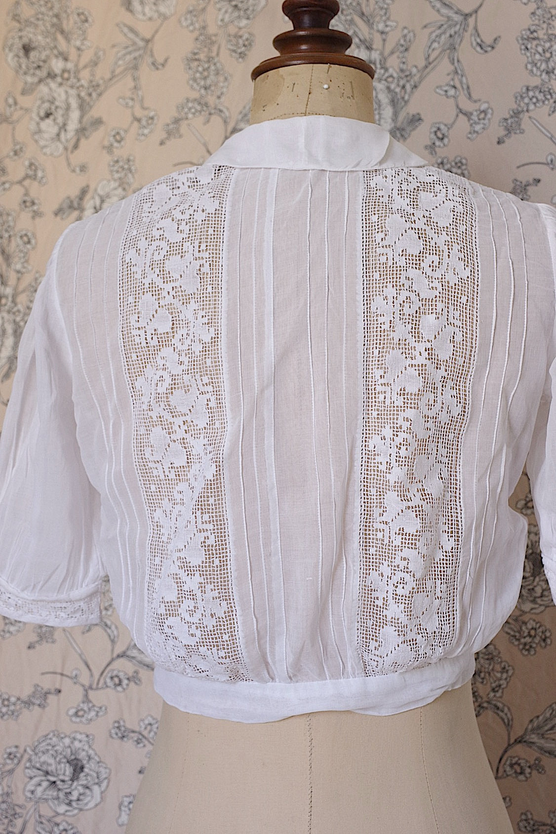 アンティークブラウス vêtement blouse 2 .FR a l'epoque