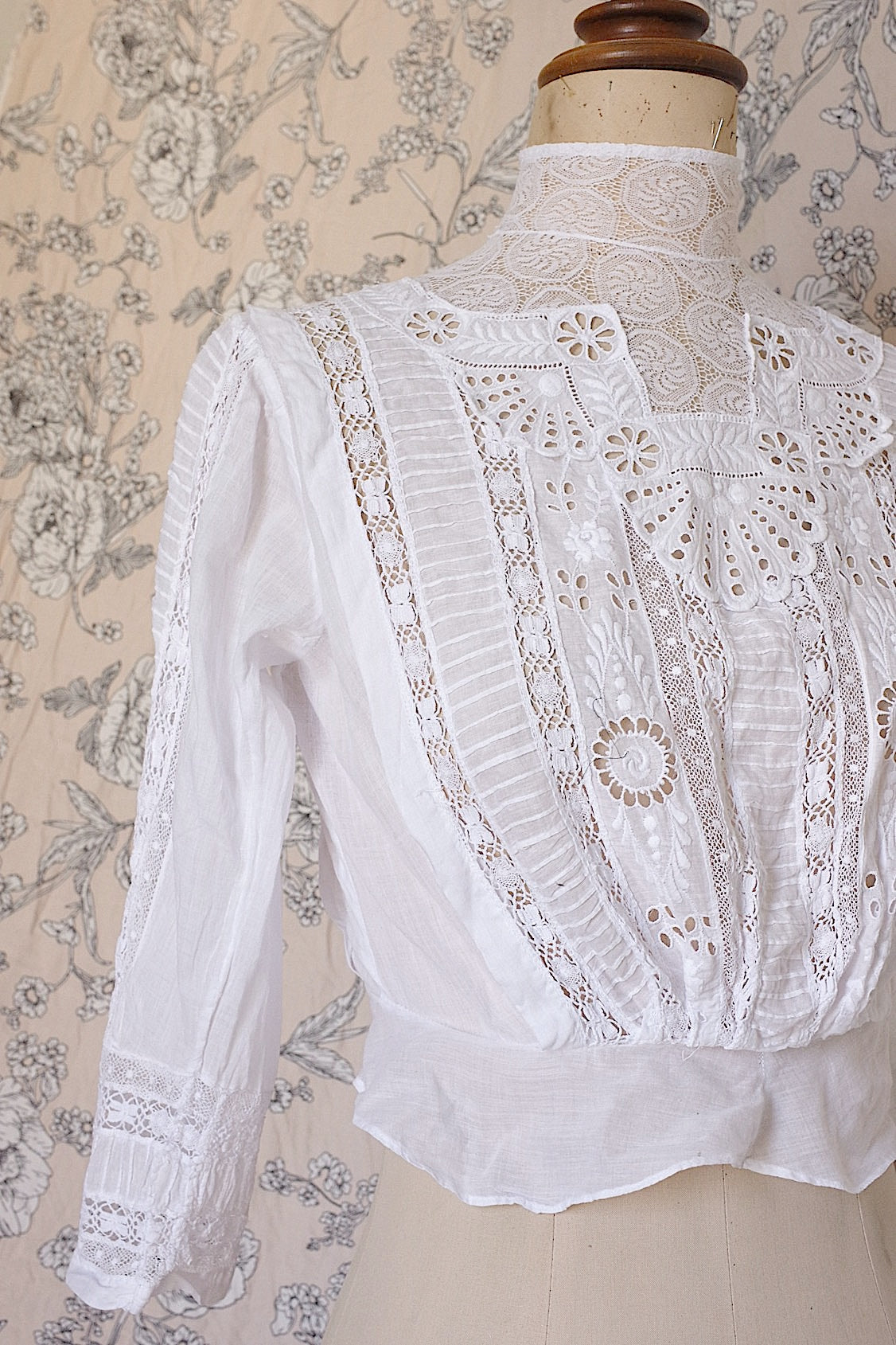 アンティークブラウス vêtement blouse 3 .FR a l'epoque