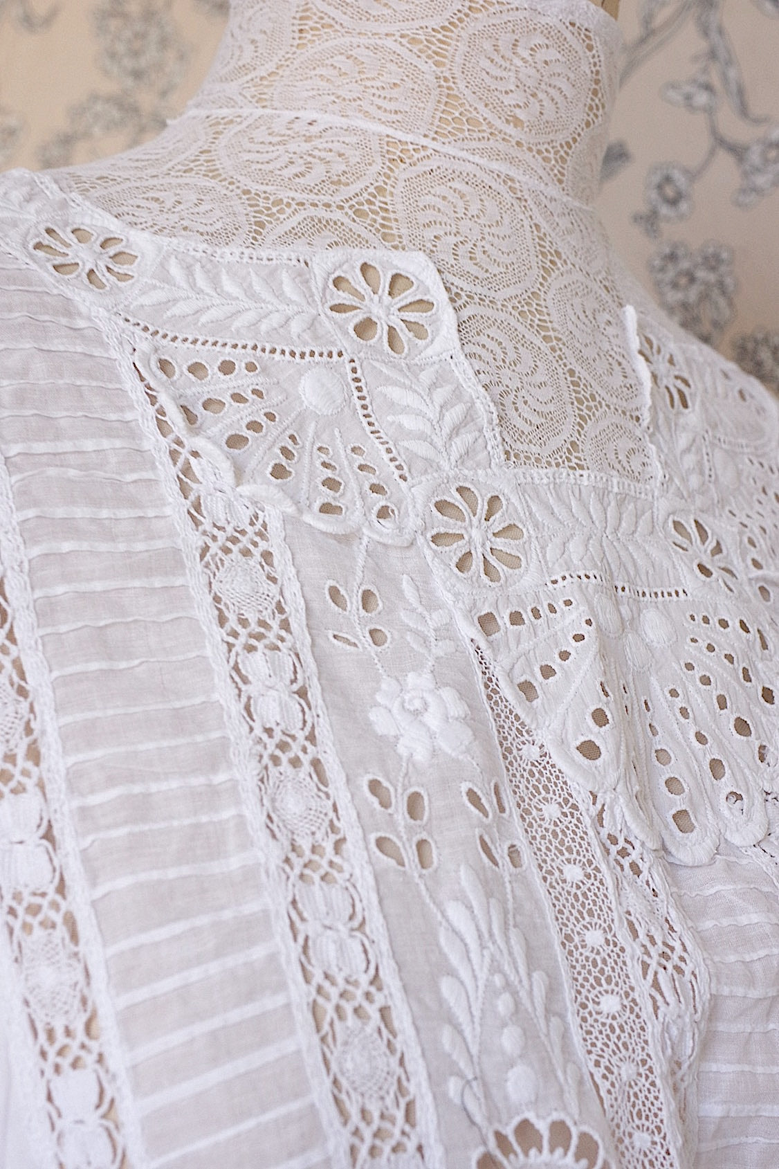 アンティークブラウス vêtement blouse 3 .FR a l'epoque