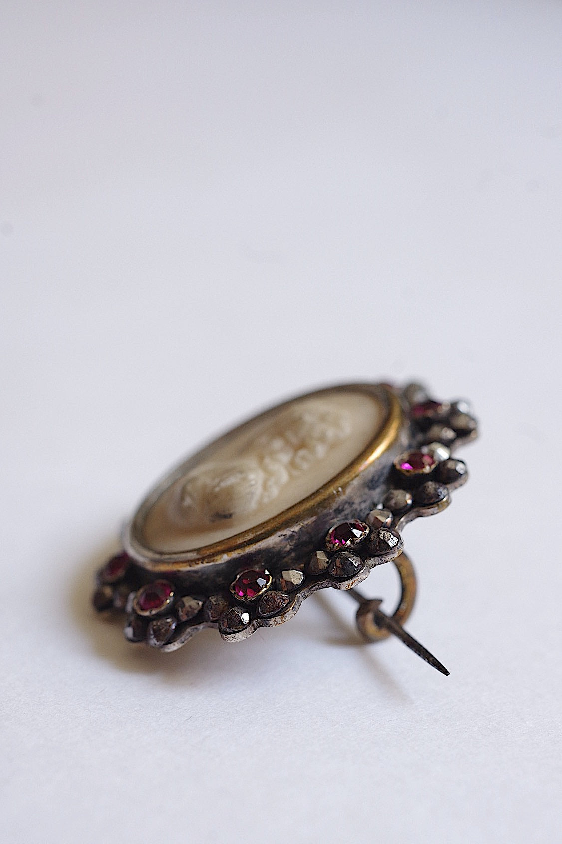 アンティークブローチ antique brooch カメオ .FR a l'epoque