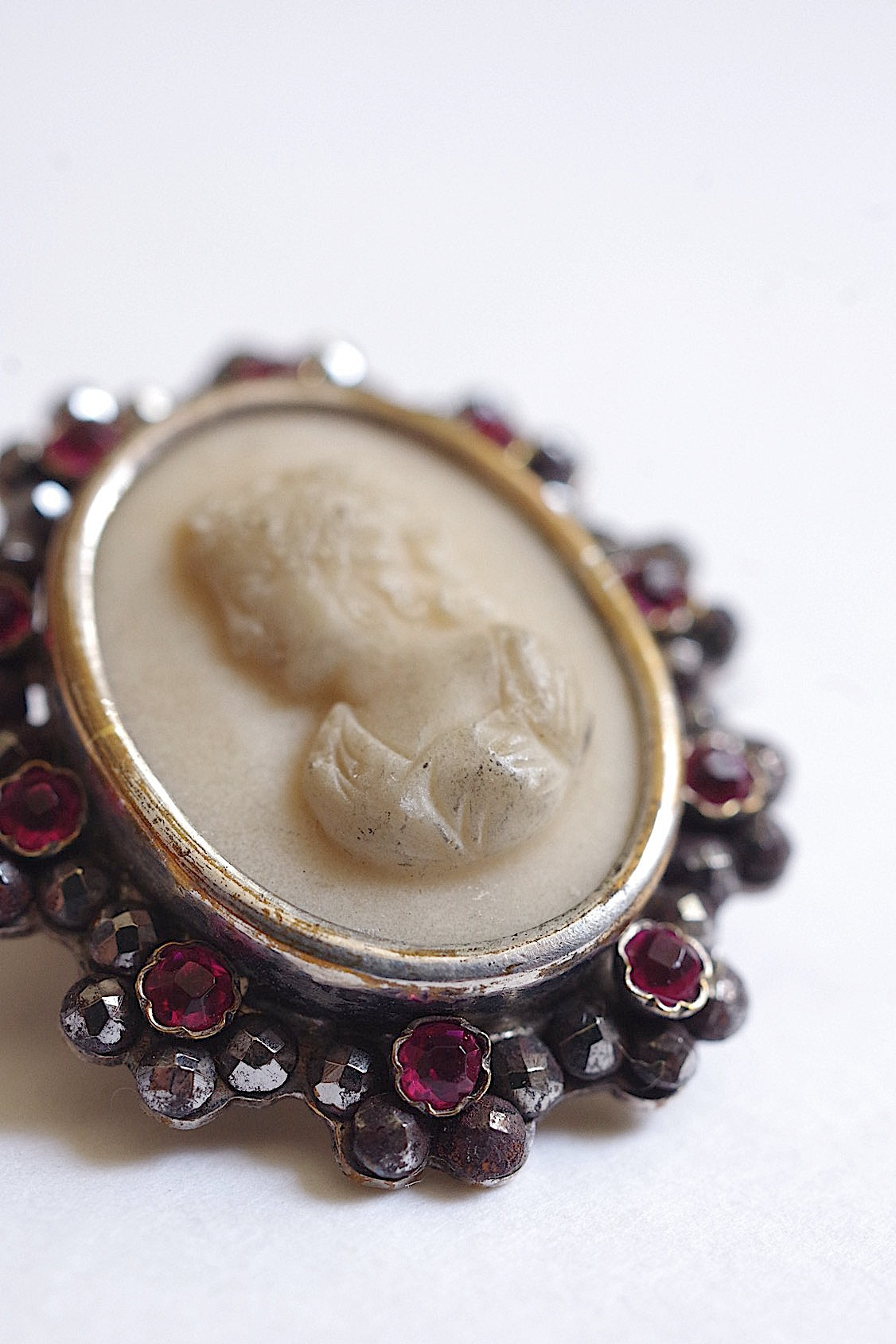 アンティークブローチ antique brooch カメオ .FR a l'epoque