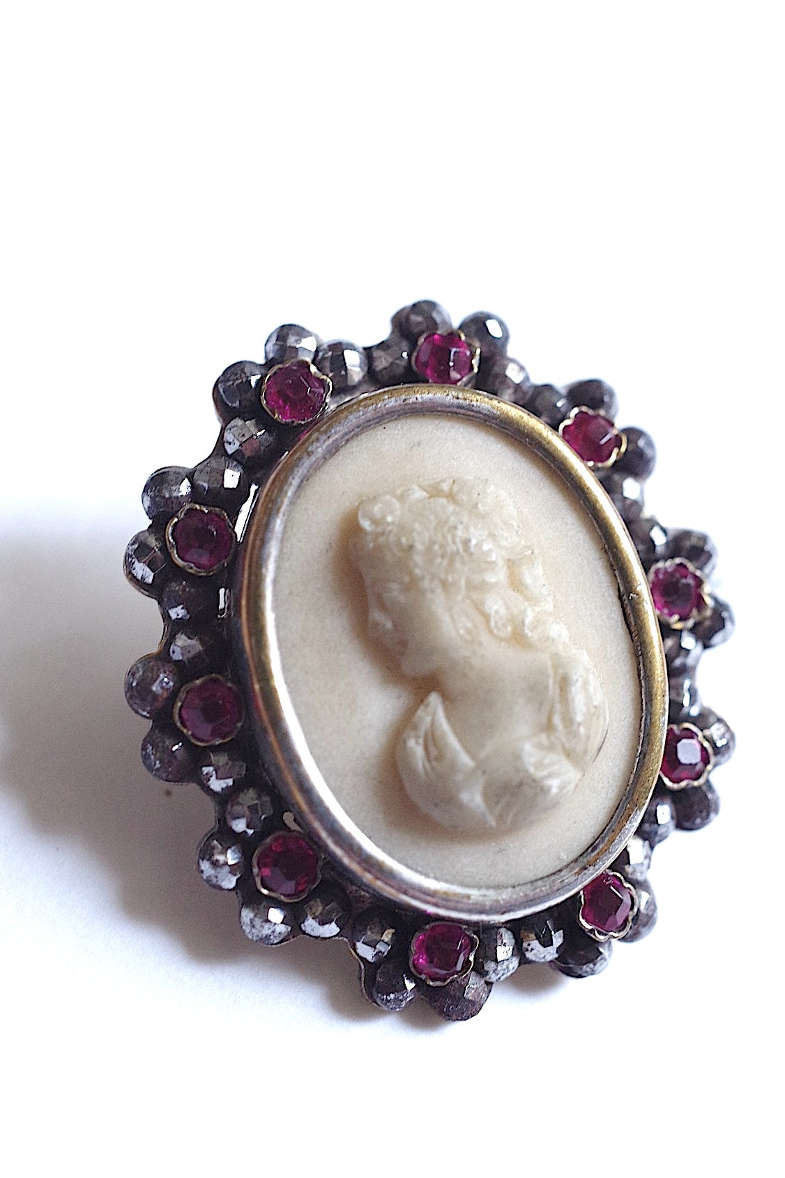アンティークブローチ antique brooch  カメオ .FR a l'epoque