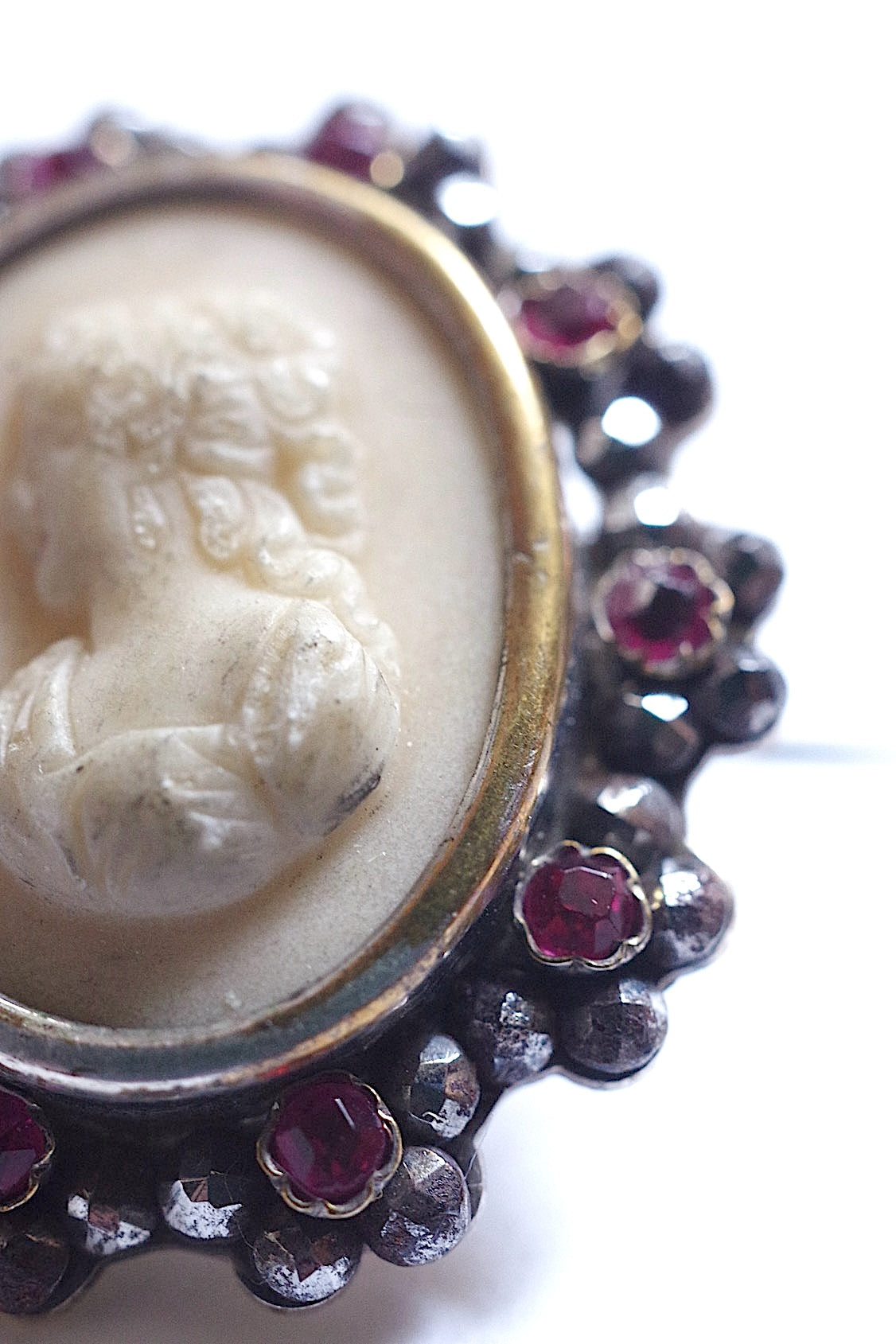 アンティークブローチ antique brooch  カメオ .FR a l'epoque