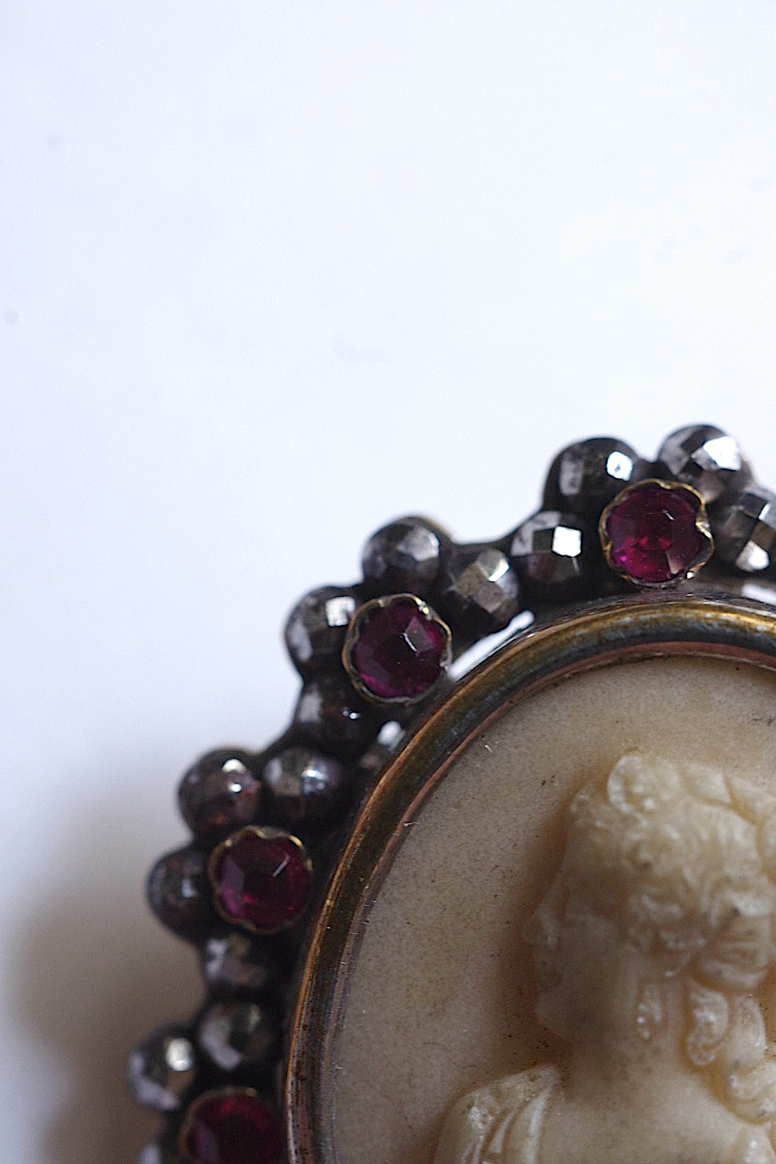 アンティークブローチ antique brooch カメオ .FR a l'epoque