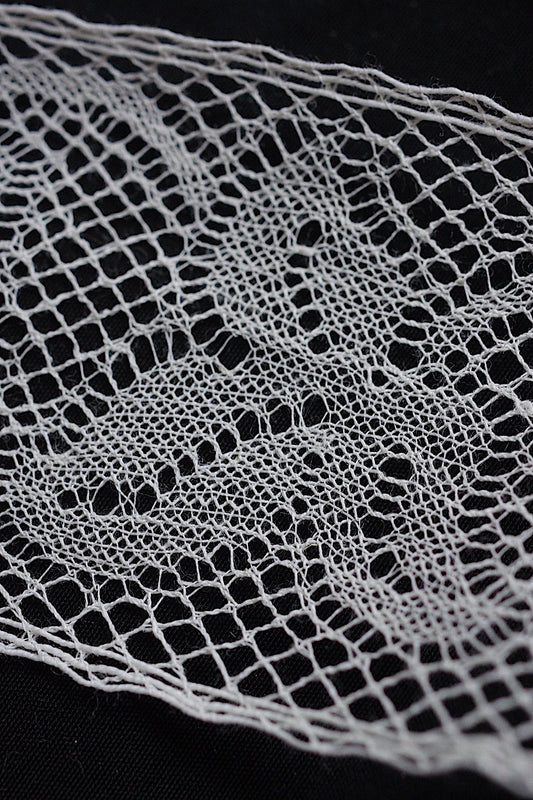 アンティークレース dentelle ancienne 695cm .FR a l'epoque