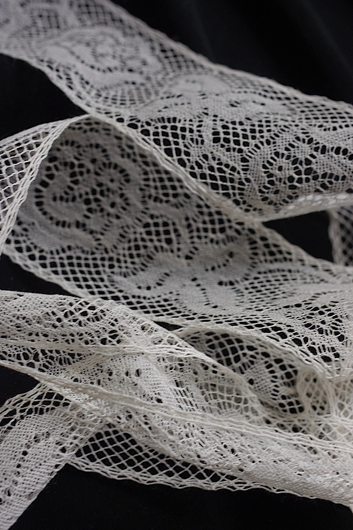 アンティークレース dentelle ancienne 695cm .FR a l'epoque