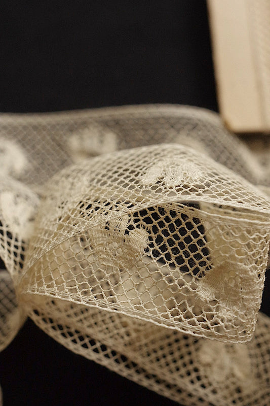 アンティークレース dentelle ancienne 635cm .FR a l'epoque