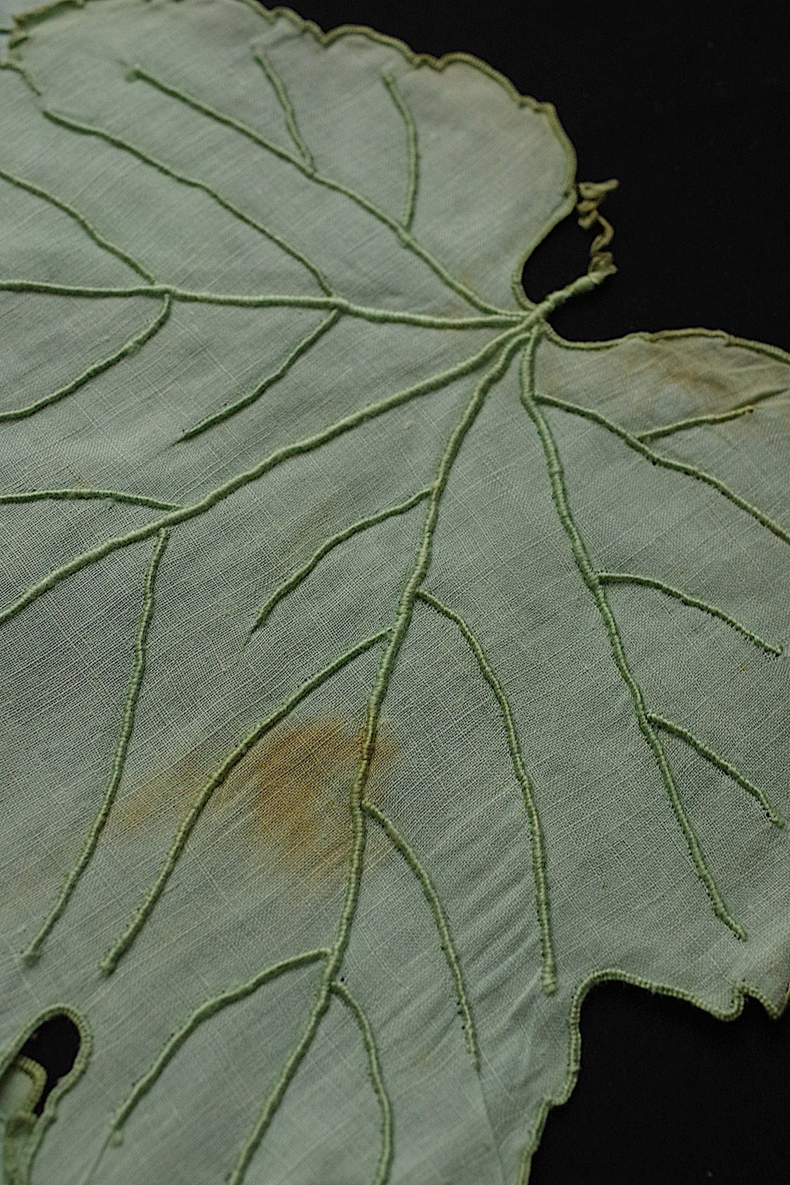 アンティークレース dentelle ancienne 葉っぱ napperon .FR a l'epoque