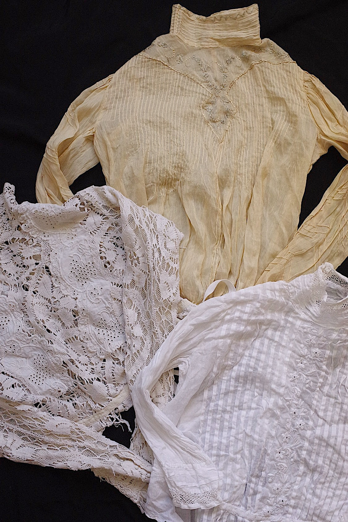 アンティークブラウス vêtement antique 少女サイズブラウス3枚 素材用lots 2 .FR a l'epoque