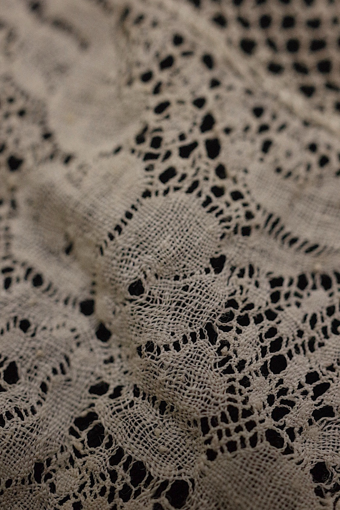 アンティークレース dentelle ancienne ヴァランシエンヌ2種 .FR a l'epoque