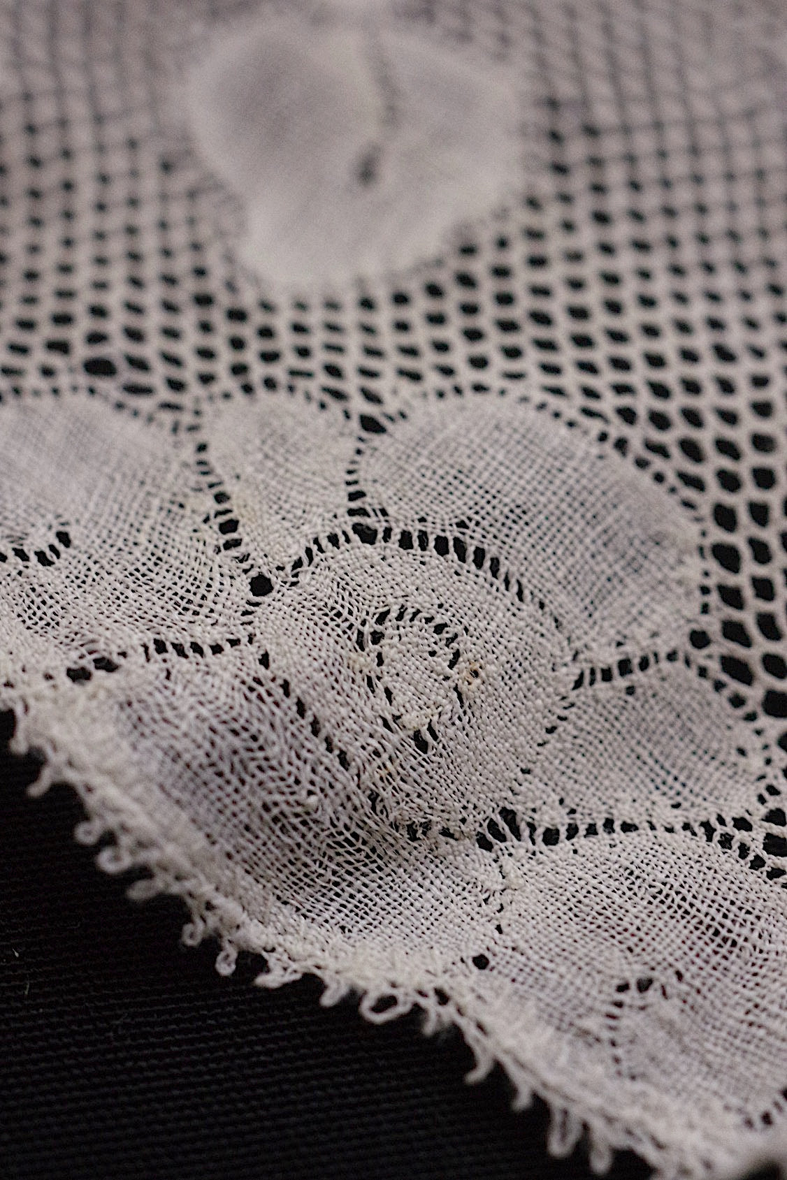 アンティークレース dentelle ancienne ヴァランシエンヌ2種 .FR a l'epoque