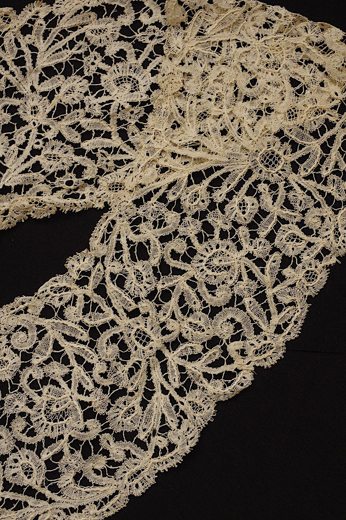 アンティークレース dentelle ancienne 襟 .FR a l'epoque