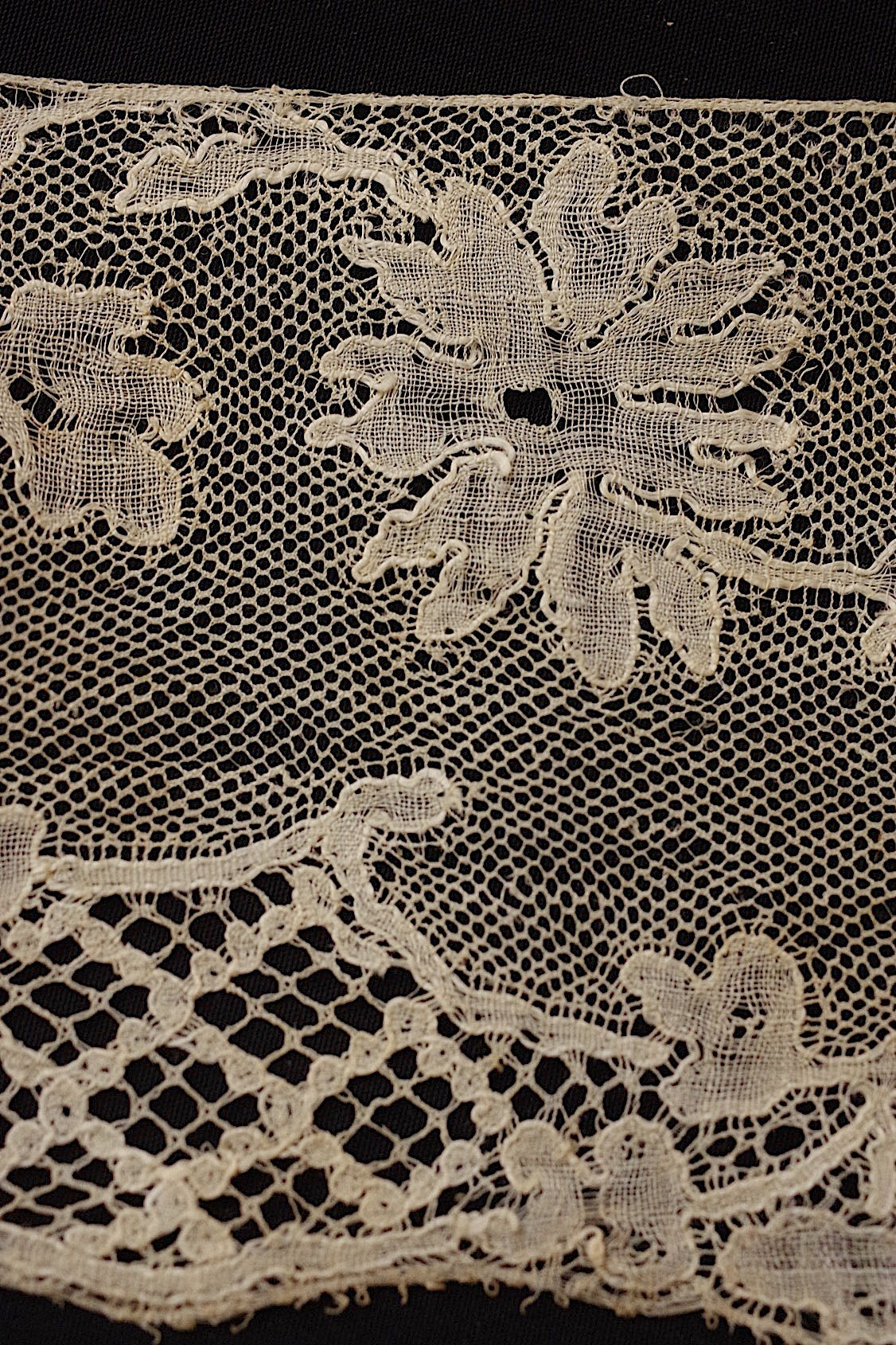 アンティークレース dentelle ancienne 3種 .FR a l'epoque